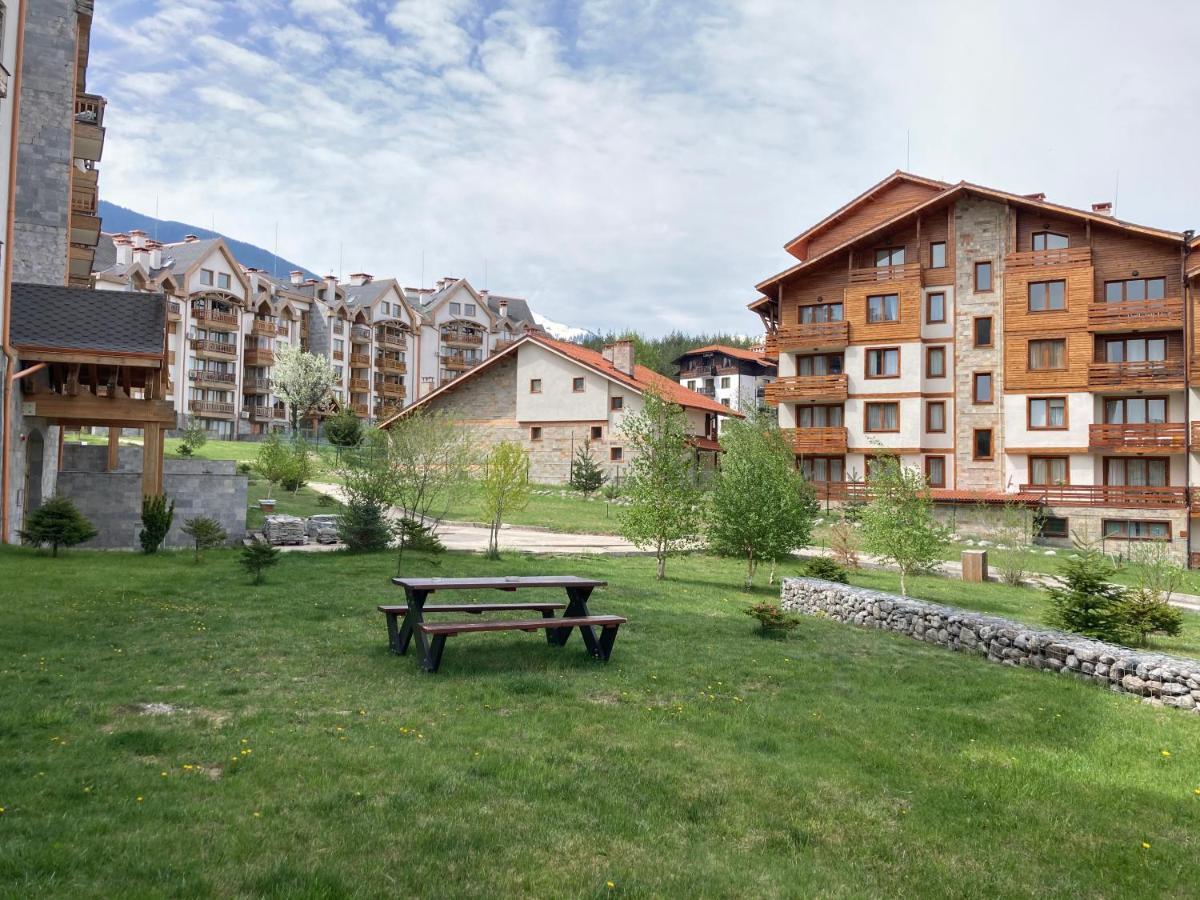 Mirabell Apartment Bansko - Mountain View & Fireplace エクステリア 写真